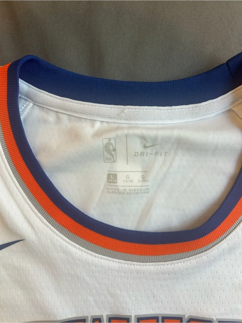 Authentic Nike / NBA / New York Knicks Swingman Jersey (GREAT CONDITION)